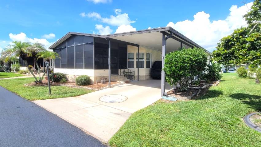 2237 Meadow Lark Place a Lake Wales, FL Mobile or Manufactured Home for Sale